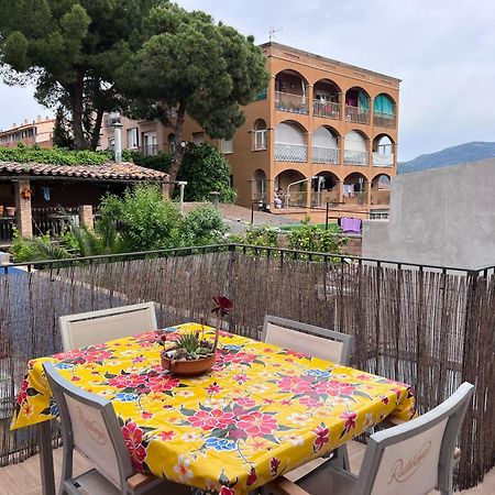 Precioso apartamento en el centro de Esparreguera Exterior foto