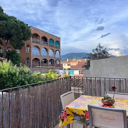 Precioso apartamento en el centro de Esparreguera Exterior foto