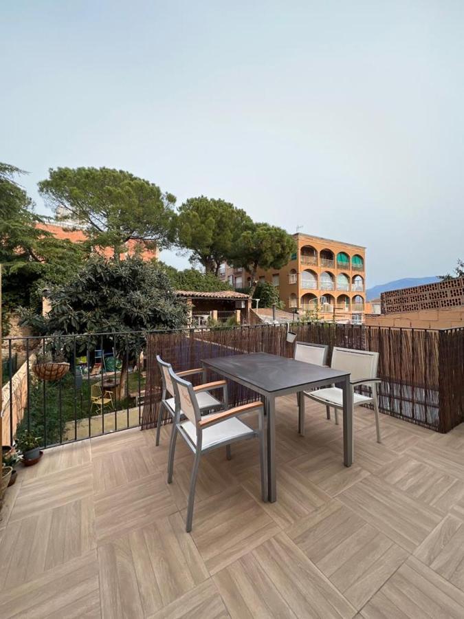 Precioso apartamento en el centro de Esparreguera Exterior foto